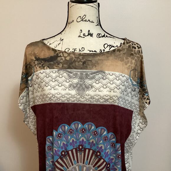 Isle Apparel Shift Dress Tunic Medallion Mandala Slinky Stretchy Made in Turkey - Picture 3 of 12